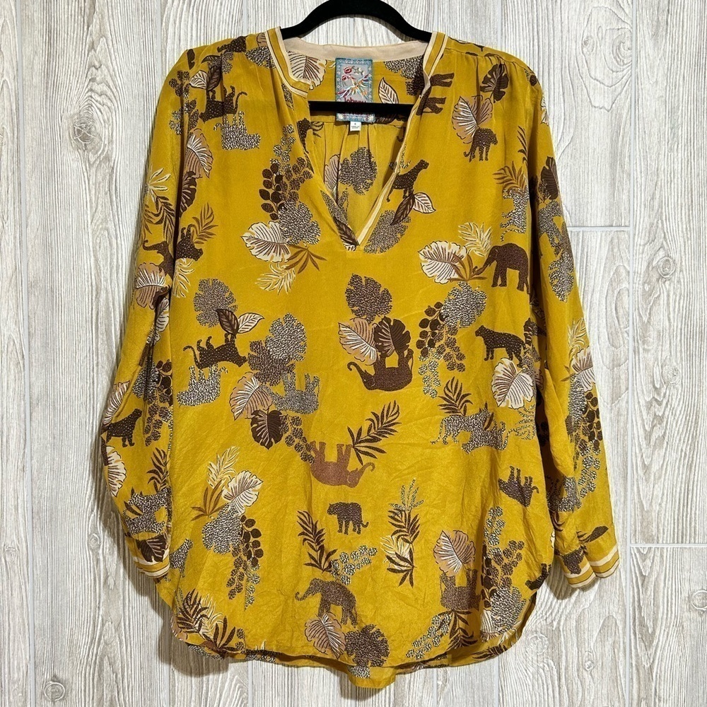 Johnny Was 100% Silk Taly Safari Printed Tunic Blouse Top High Low Hem SZ Small - Picture 4 of 13